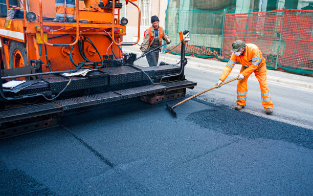 Best Driveway Crack Filling  in Mayflower Village, CA